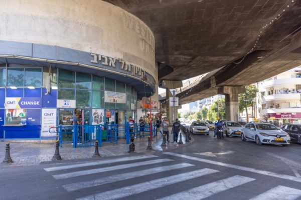 תושב עזה נתפס בתחנה המרכזית בת"א עם סכינים