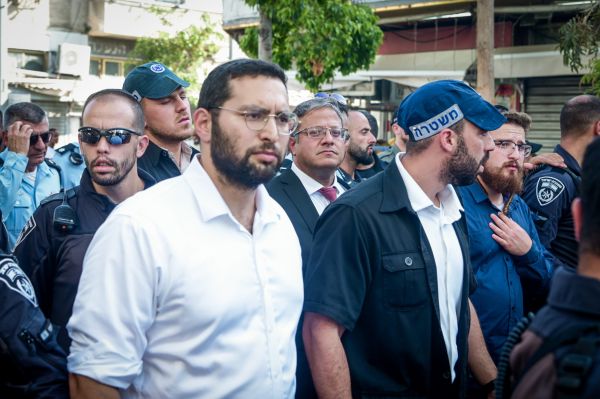 שכניו של וסרלאוף איימו שיימנעו ממנו כניסה למקלט