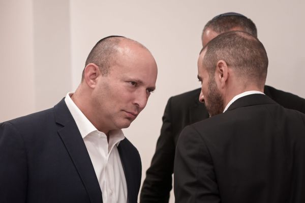 אחרי הסערה: נפתלי בנט יוצא למתקפה