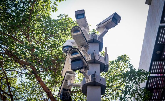 בעלי מצלמות ביתיות? כך תמנעו מהאויב לפרוץ אליהן