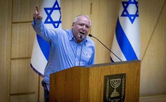 אמסלם: "מי שיבזה את גדולי ישראל – לא אשב בממשלה שלו"