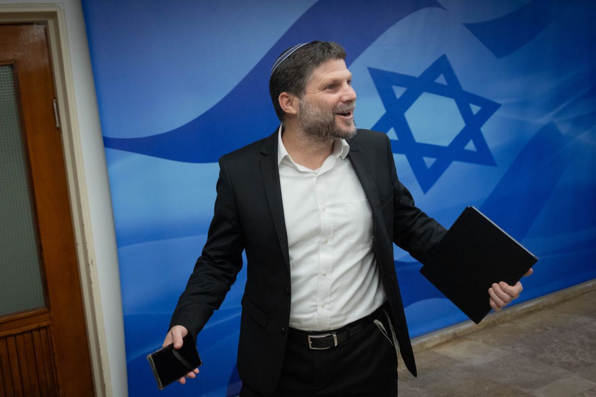 סקר מפתיע: מי יחליף את סמוטריץ' בראשות המפלגה?