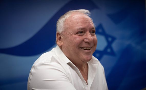 לא עוד מועדון סגור: השר אמסלם מבטל את נבחרת הדירקטורים