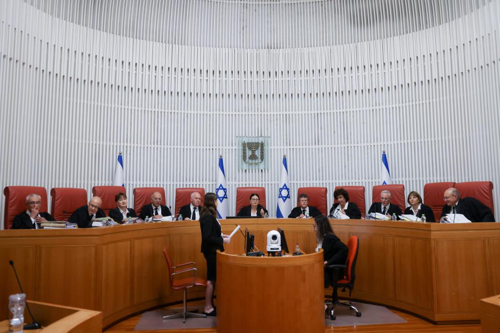 הליכוד נגד בג"ץ: תושבות וזכויות למבצעי ה-7 באוקטובר