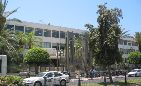 אחרי ביטול אירוע סרבנות; מנהל הגימנסיה התפטר