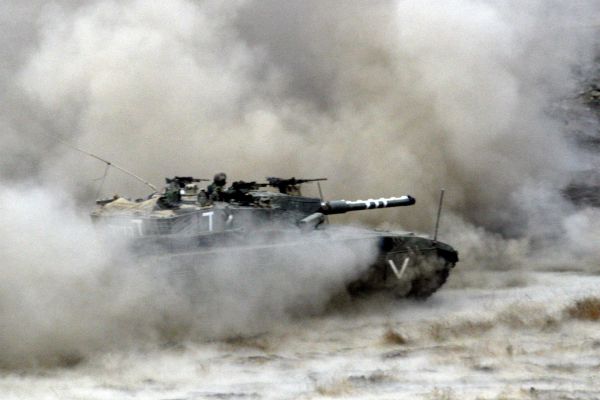 אחרי 50 שנה: טנקים של צה"ל תקפו ברמת הגולן