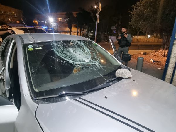 כלתו של סגן ראש העיר הסרוג נפצעה בפיגוע אבנים