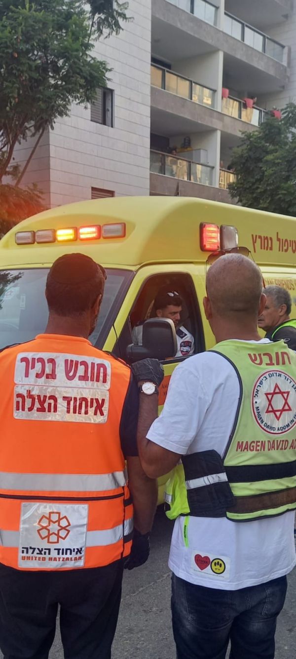 יבנה: פצועה קשה בעקבות שריפה בבניין מגורים