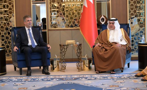 אלי כהן לנסיך בחריין: "נרחיב את מעגל השלום"