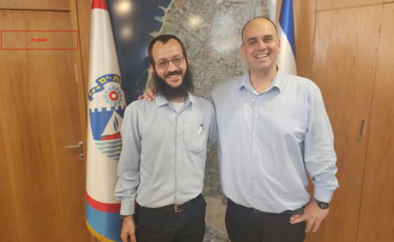בת ים: מגעים לאיחוד בין ראש העיר לסיעה הסרוגה