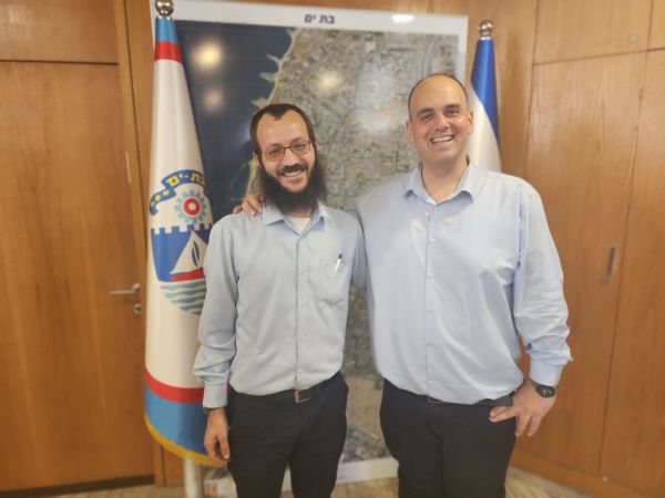 בת ים: מגעים לאיחוד בין ראש העיר לסיעה הסרוגה
