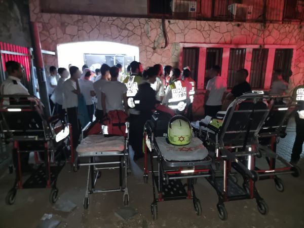 שריפה פרצה בישיבה בבני ברק, כ-28 תלמידים נפגעו