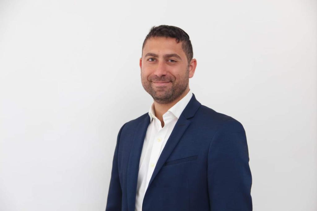 היועץ האסרטגי הסרוג יתמודד לראשות גבעת שמואל