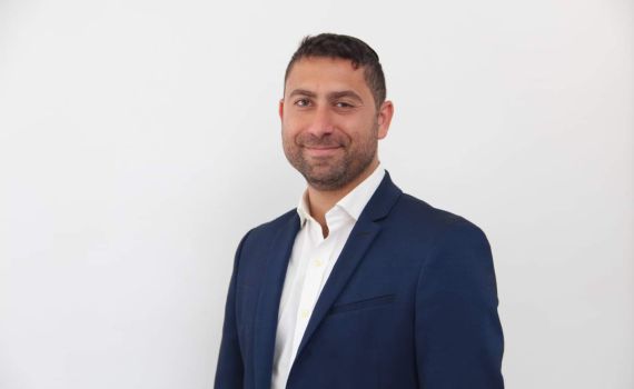 היועץ האסרטגי הסרוג יתמודד לראשות גבעת שמואל