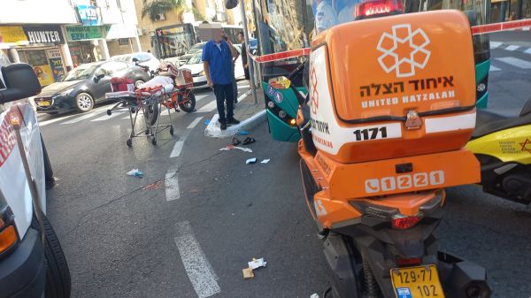 בת ים: גבר כבן 70 נפצע אנוש בתאונת דרכים