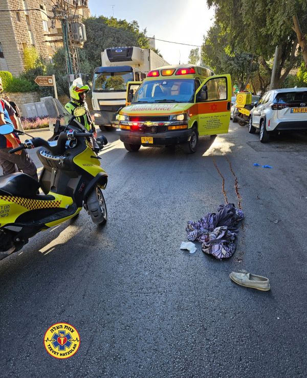 ירושלים: גבר כבן 70 נפגע מאוטובוס; מצבו קשה