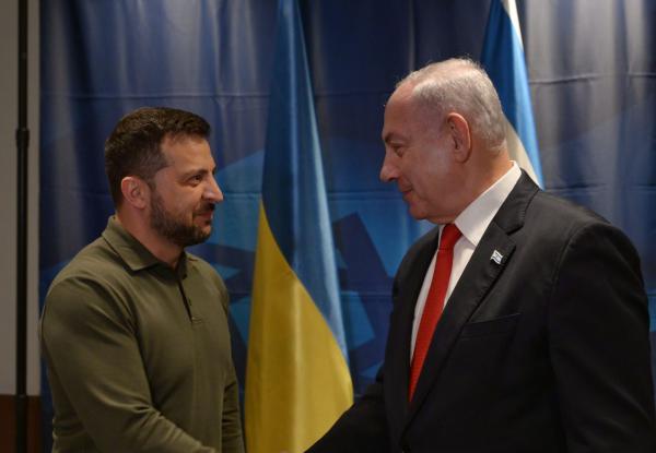 זלנסקי נפגש עם נתניהו: "אין בעיות ביחסים בינינו"