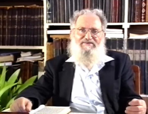 נדיר: הרב נריה זצ"ל בביצוע הפיוטים של יום כיפור