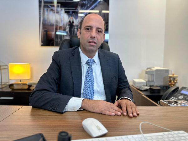 40 יום לבחירות: המהלך המפתיע של המועמד לראשות העיר