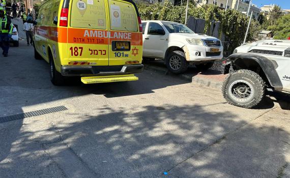 חיפה: הולך רגל נפצע קשה לאחר שנפגע מרכב