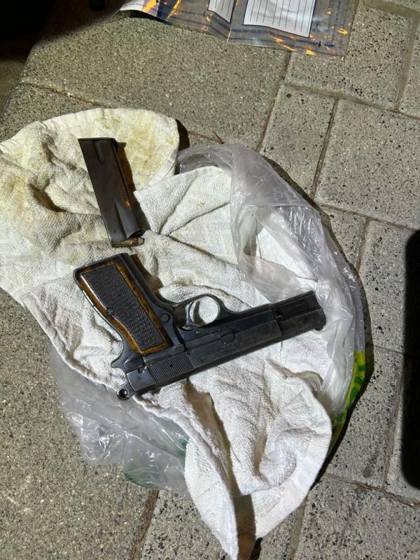 כתב אישום: החביא מהשוטרים אקדח בתחתונים