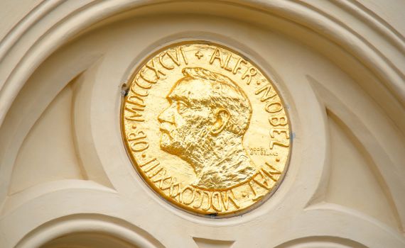 המרכז לפרסי נובל: מבטלים את ההזמנה לרוסיה ואיראן