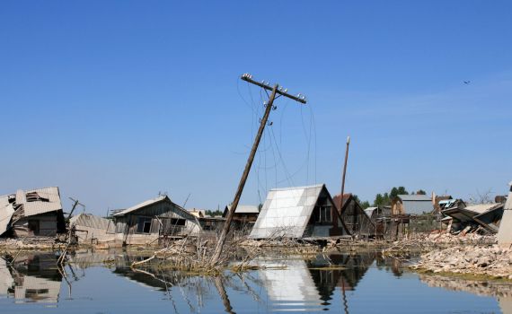 לוב טובעת: מעל ל-5000 הרוגים בשיטפונות הרסניים
