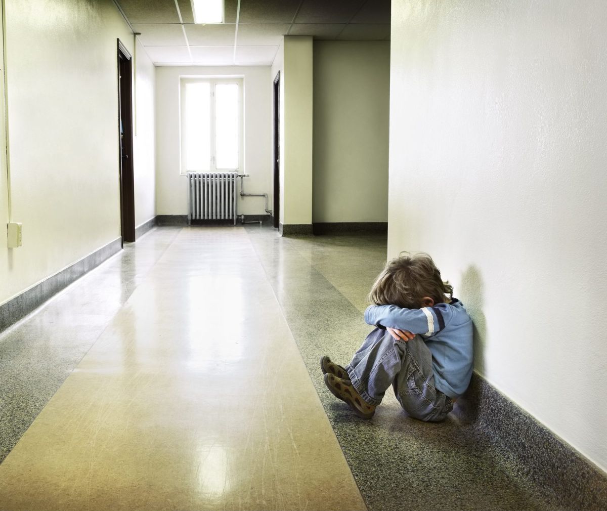 "נערי ניקל": ככה זה כשאתה עם צבע עור שונה | ביקורת ספרים