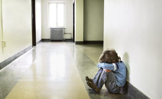 "נערי ניקל": ככה זה כשאתה עם צבע עור שונה | ביקורת ספרים