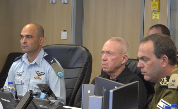 גלנט למפקד חיל האוויר: מביע אמון בטייסים