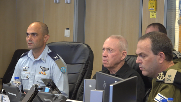 גלנט למפקד חיל האוויר: מביע אמון בטייסים