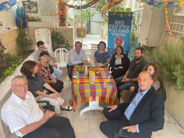 חברי 'האיחוד הירושלמי' התארחו אצל הרב בני לאו