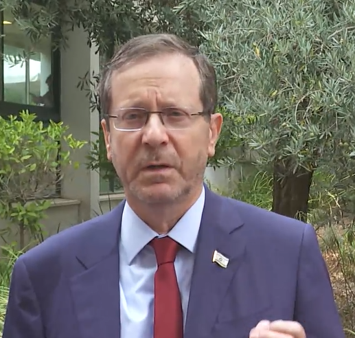 דקות אחרי אזעקה, הרצוג בצפון: "התעקשתי לבוא"