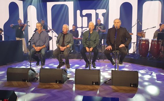 חברי 'זהו זה' במשדר מיוחד להעלאת המורל