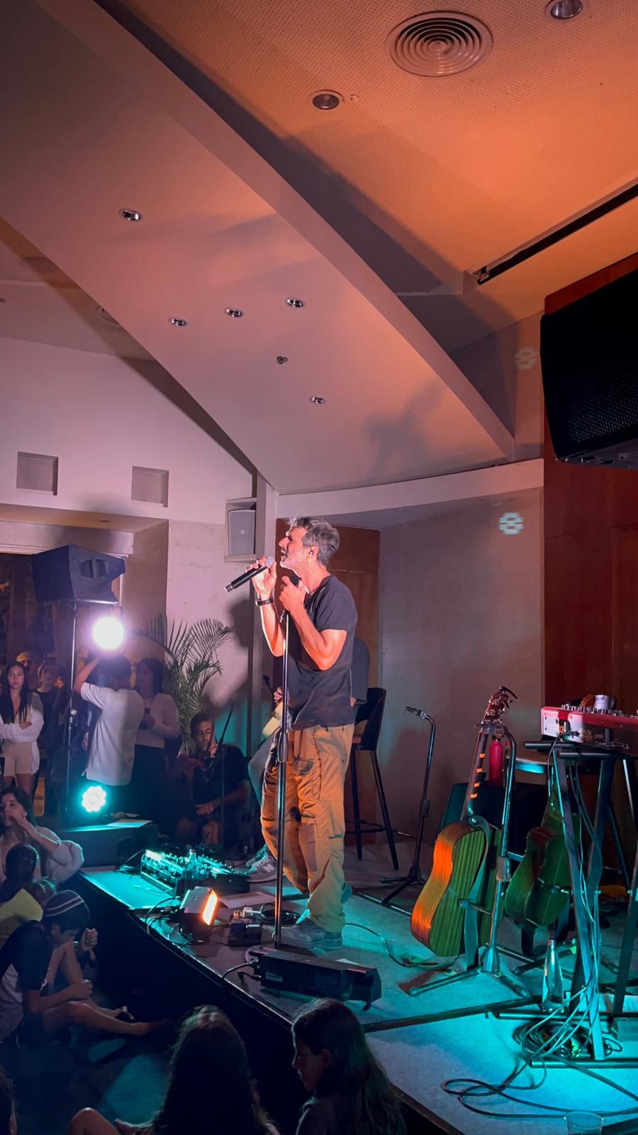 האמנים השתחררו מהמילואים והגיעו לשמח | צפו