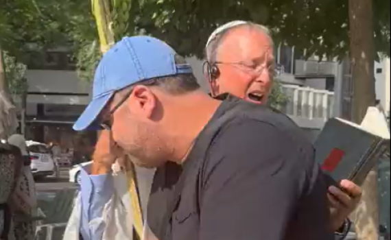 "אני האדם מהסרטון; לא תקפתי את הרב ליאו די"