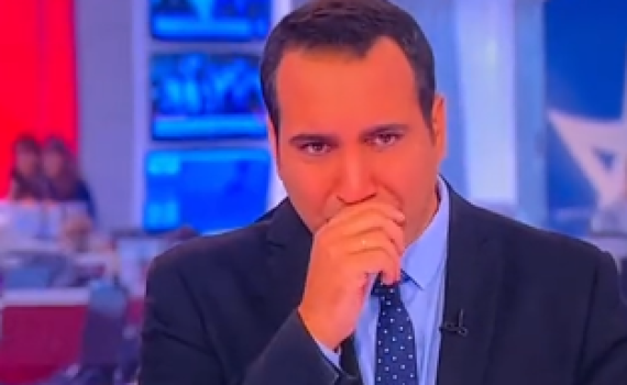 מגיש חדשות 12 התפרק באמצע ראיון. צפו