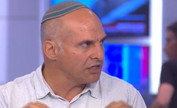 ראש המועצה הסרוג שבנו נחטף במונולוג מטלטל. צפו