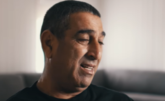 בלי נשק: החקלאי שהציל מאות אנשים מהטבח ברעים