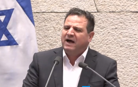 סערה בכנסת: "תחזיר את החטופים; אתה יודע איפה הם"