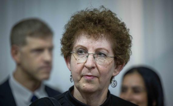 אביה של השופטת נפטר, דיוני משפט נתניהו יידחו