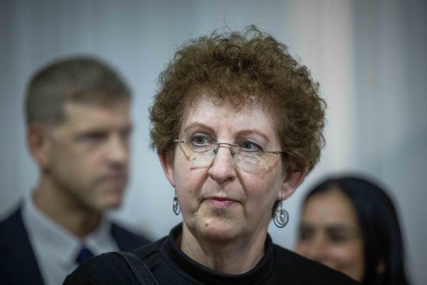 אביה של השופטת נפטר, דיוני משפט נתניהו יידחו