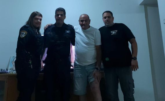 במהלך פעילות: השוטרים ביצעו החייאה והצילו חיים