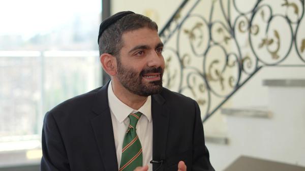 "כפוף לרבנים הראשיים; המהלכים של כהנא ימחקו"