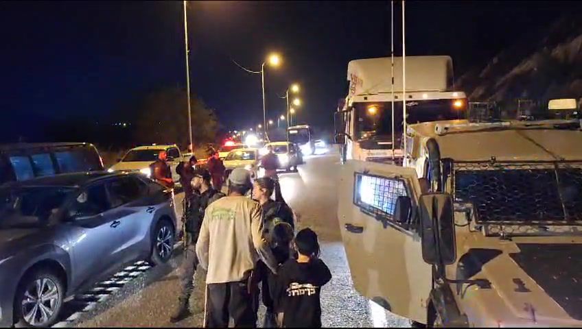 מתיישבים עצרו משוריין מלהגיע לרשות הפלסטינית