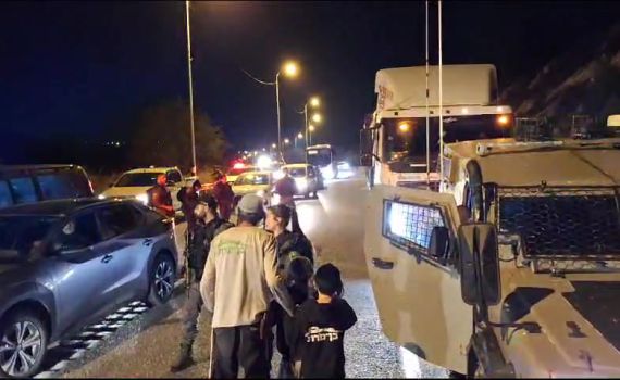 מתיישבים עצרו משוריין מלהגיע לרשות הפלסטינית