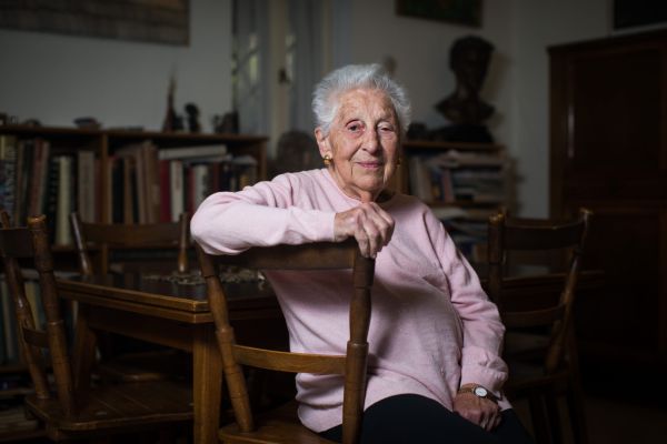 נפטרה המנהלת המיתולוגית של פלך, אליס שלוי