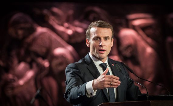 למרות התלבטויותיו, מקרון יגיע לישראל בשלישי