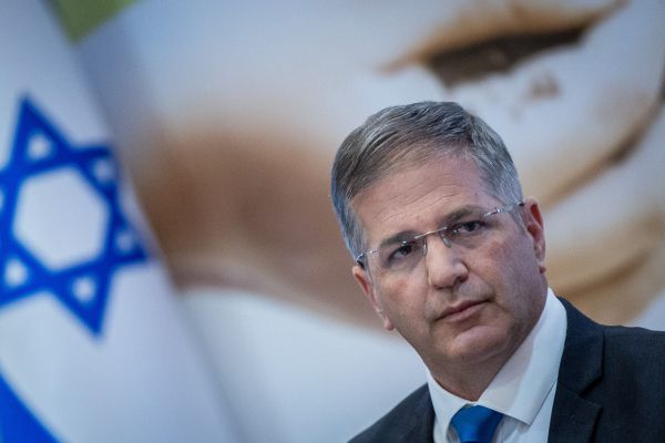 שר החינוך נגד המחאות: "תלמיד שלא יגיע – יקבל חיסור"