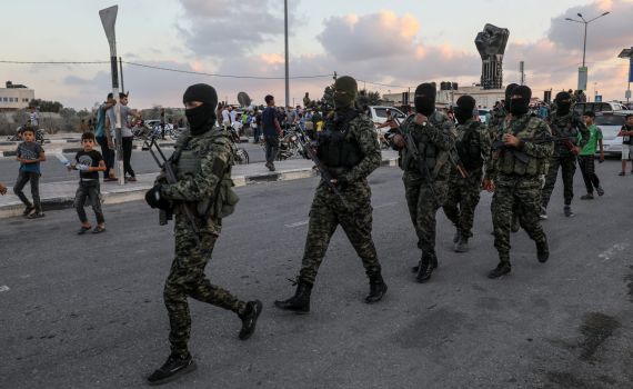 בארי: מחבלים מתבצרים בבתים בקיבוץ; רובם חוסלו